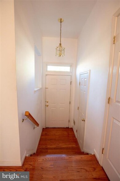 2007 Madrillon Springs Ct, Vienna, VA 22182 - photo 2