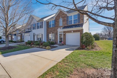 218 Sigel Dr, Fort Mill, SC 29715 - photo 2