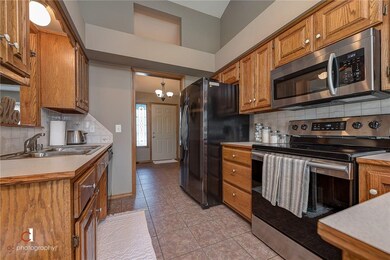 9 Scarborough Ln, Bella Vista, AR 72715 - photo 6