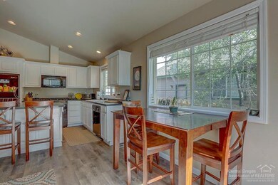 2877 NE Hidden Brook Place, Bend, OR 97701 - photo 6