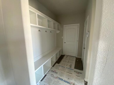 1041 Flagstone Dr, Weatherford, TX 76085 - photo 6