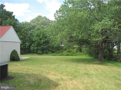 313 Ivyland Rd, Warminster, PA 18974 - photo 7