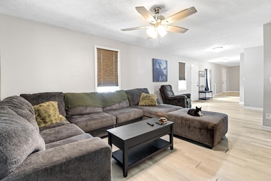 824 Hilock Road-5.jpg-FULL