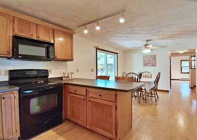 9 Luann Ln, Pelham, NH 03076 - photo 4