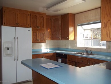 871 Breeze St, Craig, CO 81625 - photo 4