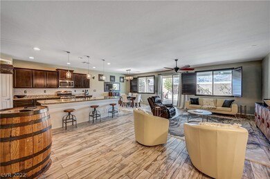 Open Floorplan: Living Area, Dining Area and Kitch