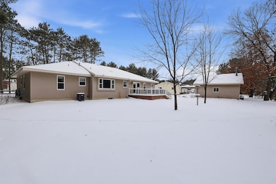 2050 Aspen Ln, Plover, WI 54467 - photo 4