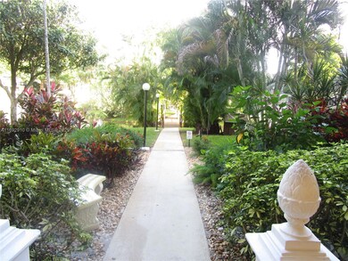 5111 W Oakland Park Blvd unit 305, Lauderdale Lakes, FL 33313 - photo 6