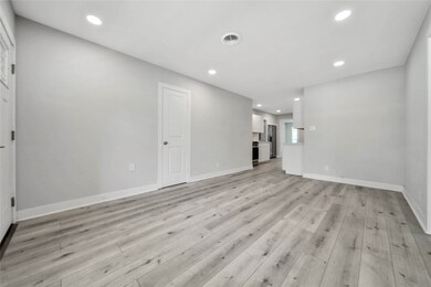 4126 Cornell St, Houston, TX 77022 - photo 6