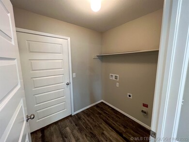 unlisted-address, Broken Arrow, OK 74014 - photo 5