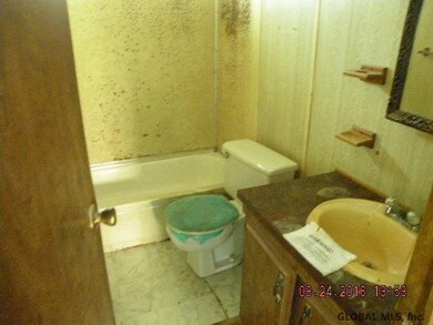 474 Knickerbocker Rd, Schodack Lndg, NY 12156 - photo 7