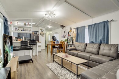 60901 Brosterhous Rd unit 754, Bend, OR 97702 - photo 5