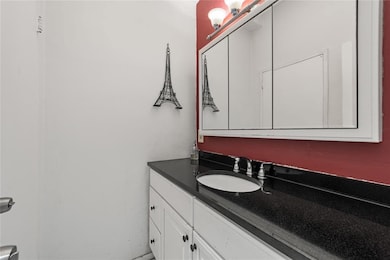 1 Balint Dr unit 267, Yonkers, NY 10710 - photo 4