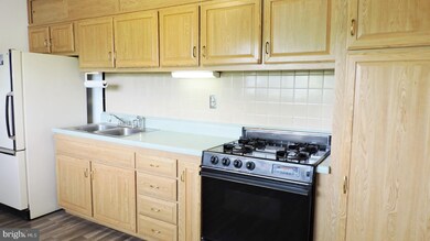 712 Holly Ln, Mount Holly, NJ 08060 - photo 4