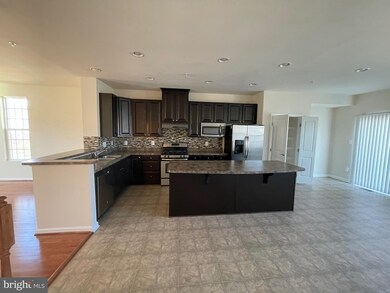 11777 Nationals Ln, Waldorf, MD 20602 - photo 2