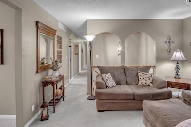 1320 Northglen St, McPherson, KS 67460 - photo 3