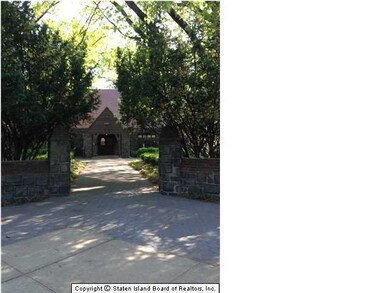 27 Delafield Place, Staten Island, NY 10310 - photo 7