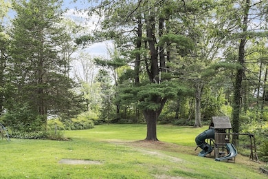 195 Haggetts Pond Rd, Andover, MA 01810 - photo 3