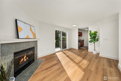 4831 Fauntleroy Way SW unit 401, Seattle, WA 98116 - photo 3