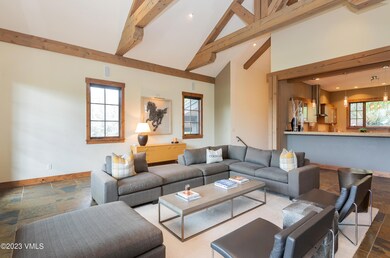141LegacyTrail_Livingroom3