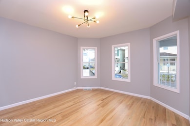 84 Prospect St, Kingston, NY 12401 - photo 5