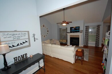 631 Spout Spring St, Nixa, MO 65714 - photo 5