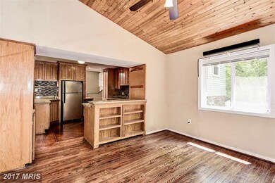 4205 Stratford Ct, Temple Hills, MD 20748 - photo 7