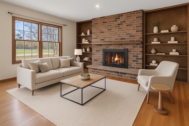 N53W35963 W Lake Dr, Oconomowoc, WI 53066 - photo 4