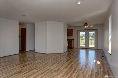 2118 Cherry St, Lynden, WA 98264 - photo 6