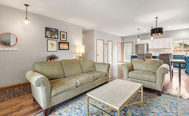 20640 Wild Rose Ln, Bend, OR 97702 - photo 6