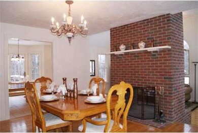 137 Schoolhouse Ln, Boxborough, MA 01719 - photo 3