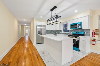 373 Chadwick Ave, Newark, NJ 07112 - photo 4