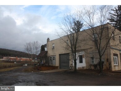 1090 W Market St, Schuylkill Haven, PA 17972 - photo 2