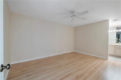 Main Bedroom/Bath Suite