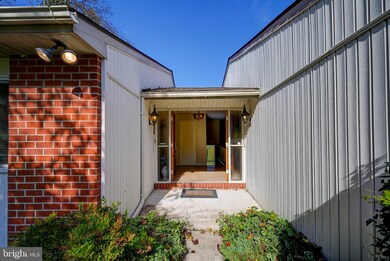 2208 Shefflin Ct, Baltimore, MD 21209 - photo 2