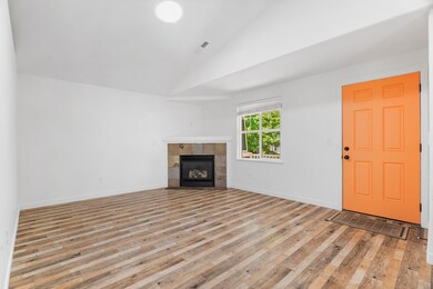04-Living Area