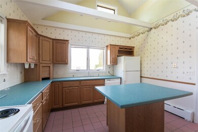 622 Green End Ave Middletown, RI