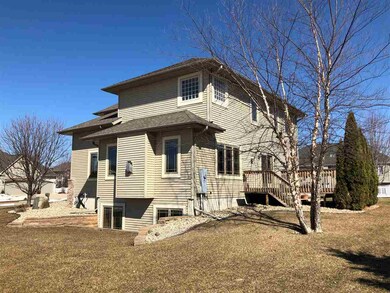 2605 Falcon Ln, Cedar Falls, IA 50613 - photo 3