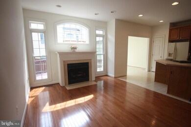 4555 Fair Valley Dr, Fairfax, VA 22033 - photo 5