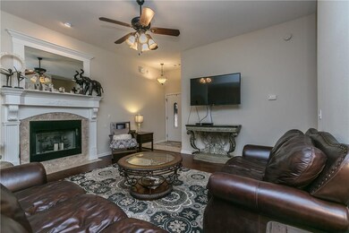 16 Saint Austell Cir, Bella Vista, AR 72714 - photo 4