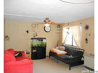 Living Room Spacious living room!!!