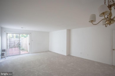 5927 First Landing Way unit 186, Burke, VA 22015 - photo 4