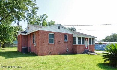 5027 Attleboro St, Jacksonville, FL 32205 - photo 3