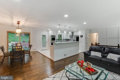 3610 Whispering Ln, Falls Church, VA 22041 - photo 6