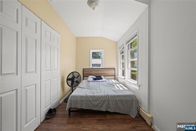 405 Clifton Blvd, Clifton, NJ 07013 - photo 7