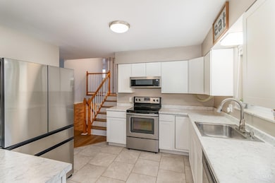 3745 Reemelin Rd, Cincinnati, OH 45211 - photo 7