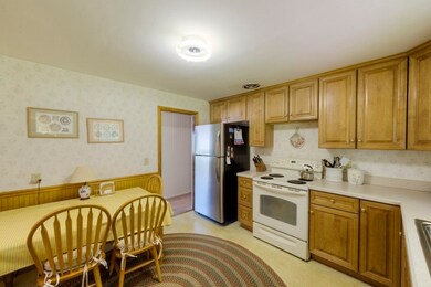 6 Hillsboro Rd, Worcester, MA 01605 - photo 7