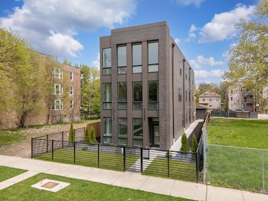 5921 S Calumet Ave unit 2, Chicago, IL 60637 - photo 3