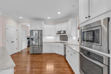 311 College St, Southport, NC 28461 - photo 7