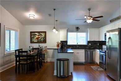 Kitchen/dinette combination!